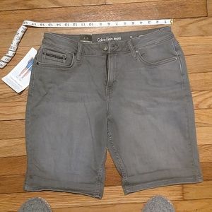 Grey jean City shorts
